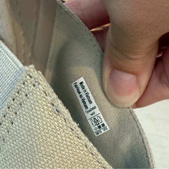 Crocs Leigh II Wedge Sandals Women’s Size 9 Beige Comfort Beach Summer Shoes - Picture 8 of 8